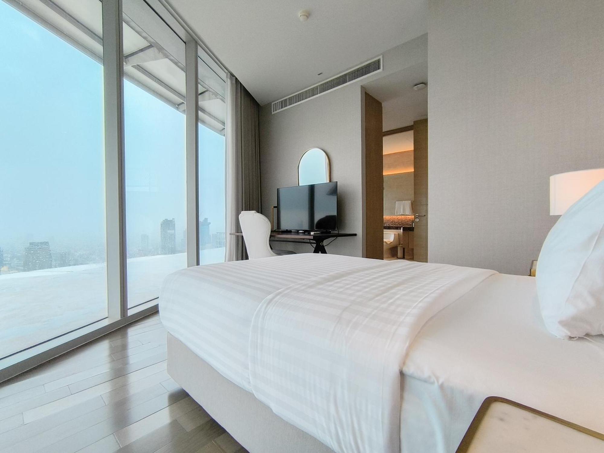 Magnolias Ratchadamri Boulevard Serviced Residences Банкок Стая снимка