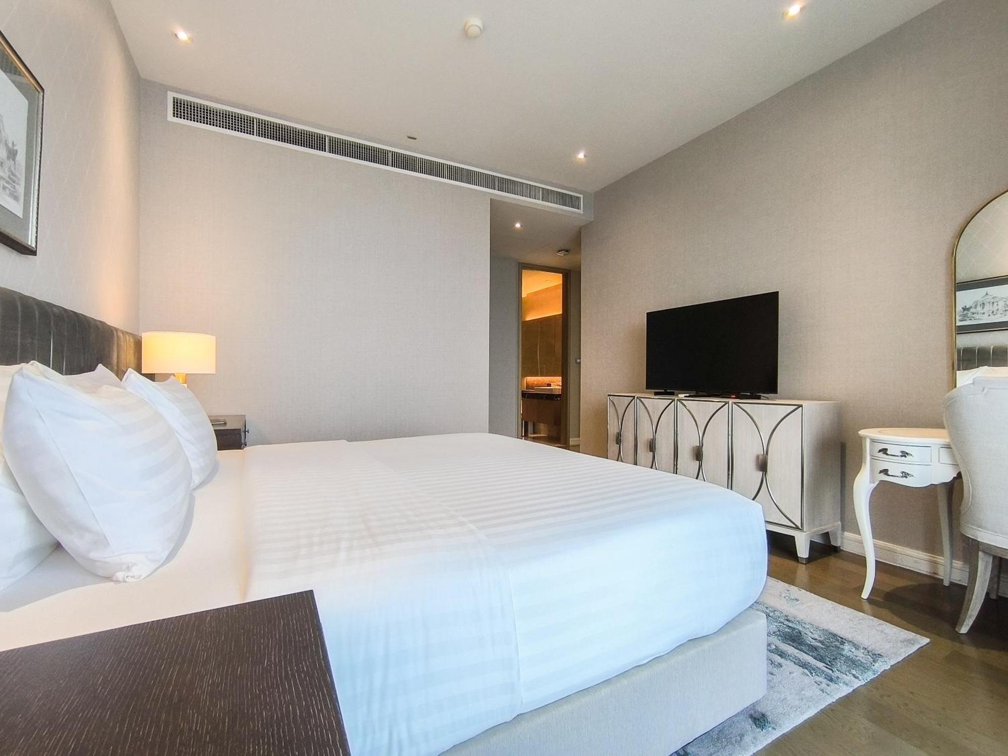 Magnolias Ratchadamri Boulevard Serviced Residences Банкок Стая снимка